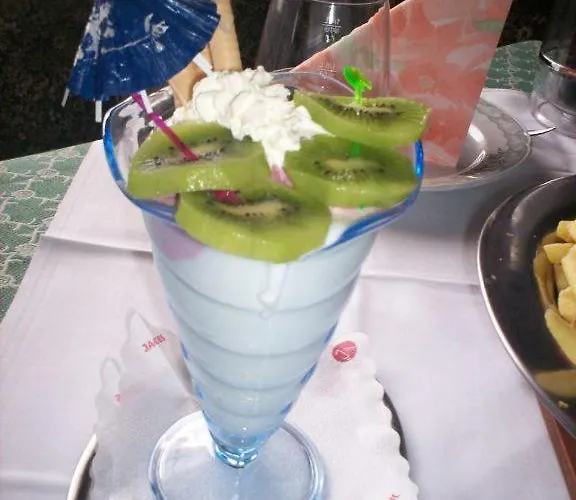 Gasthof-pension Ortner بيت ضيافة 3*